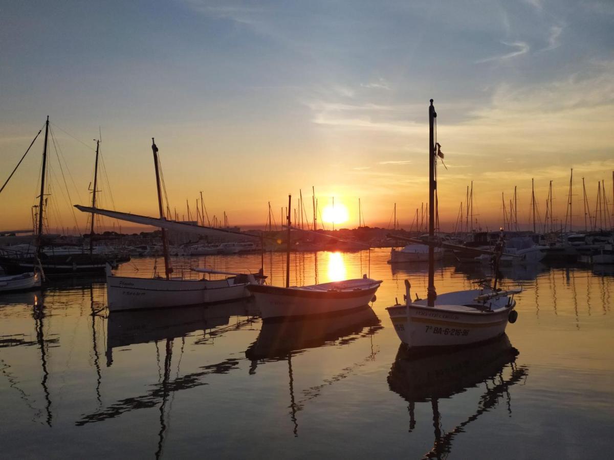 Apartament Catalunya, Centrico Y Con Parking L' Escala Eksteriør billede